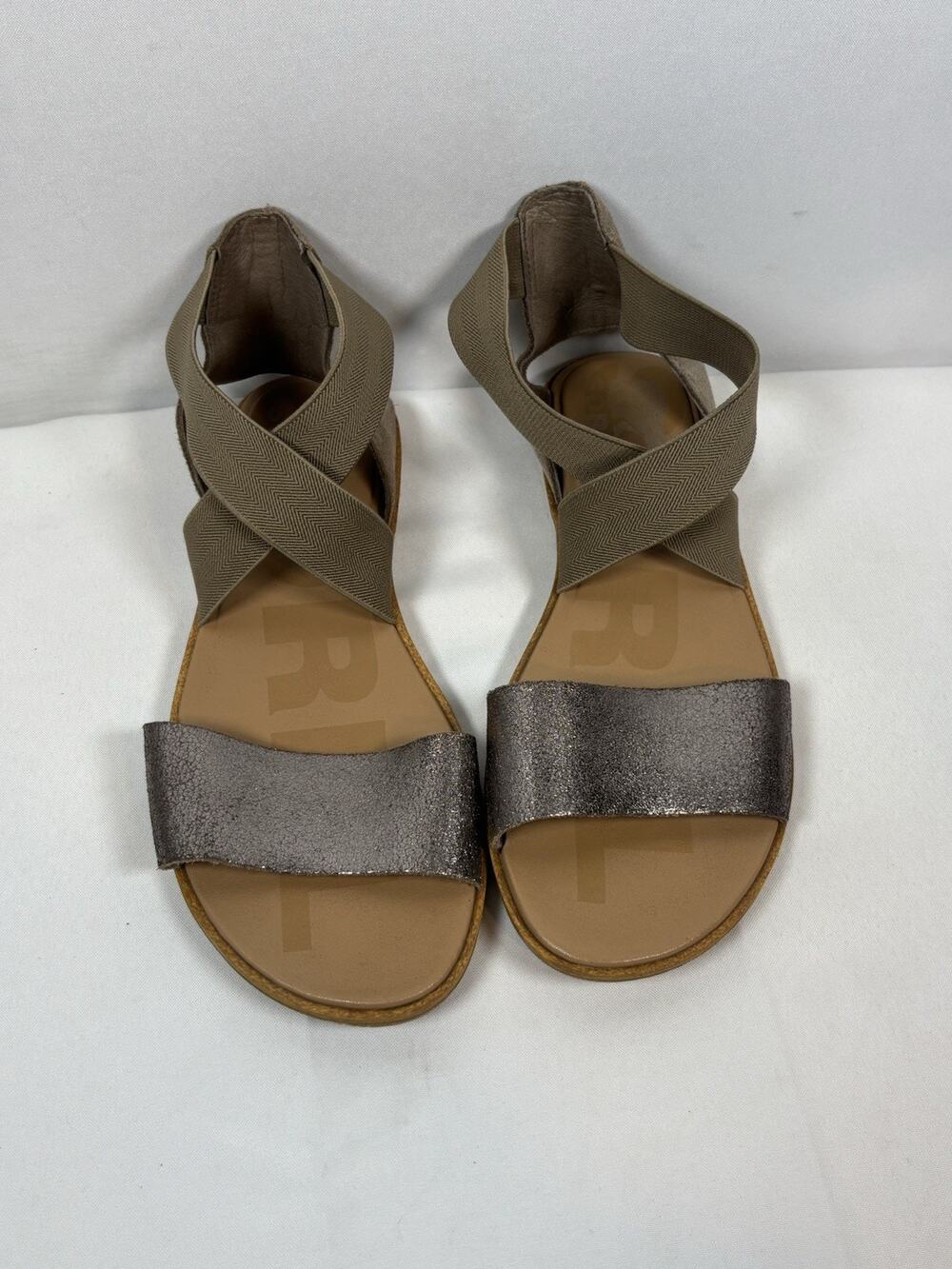 Women's sz 8 M SOREL Ella II Sandals Ash Brown Leather Flat Elastic Criss-Cross